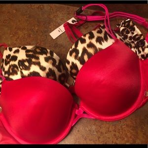 Victoria’s Secret size 36B bras (x2)